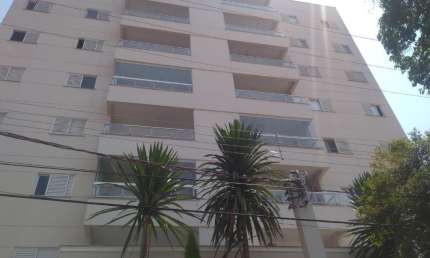 Oportunidade de lindo apartamento todo planejado com ótima localização.
