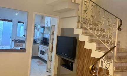 LINDO SOBRADO NO JARDIM SANTA MARIA!  Condomínio - Residencial Elegance