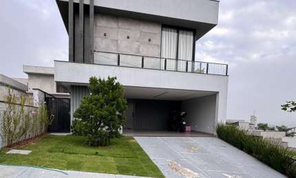 Casa perfeita à venda Residencial Fogaça Jacareí  Alto padrão, mobiliada, com área gourmet e piscina!