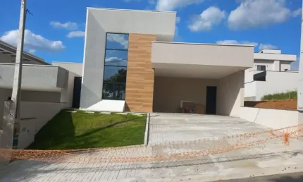 Casa à venda no Residencial Fogaça  Jacareí | Alto Padrão | Área gourmet | Condomínio com piscina e lazer completo!