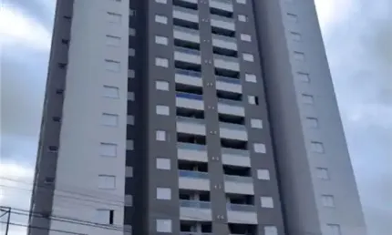 Oportunidade de apartamento em ótima localização, le premier residence club .