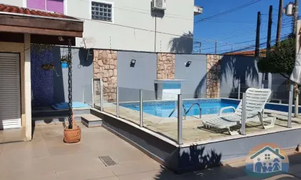 EXCELENTE OPORTUNIDADE DE SOBRADO NO BAIRRO MARTIM DE SÁ EM CARAGUATATUBA!!