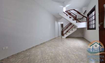 EXCELENTE OPORTUNIDADE DE SOBRADO PARA FINANCIAMENTO BANCÁRIO LOCALIZADO NO BAIRRO JARDIM JAQUEIRA.