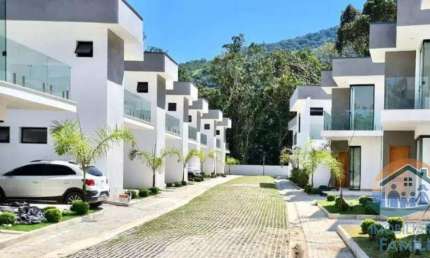 INCRÍVEL OPORTUNIDADE CASA DE ALTO PADRÃO EM CONDOMÍNIO À VENDA EM MARESIAS LOCALIZADO NO LITORAL NORTE DE SÃO PAULO!