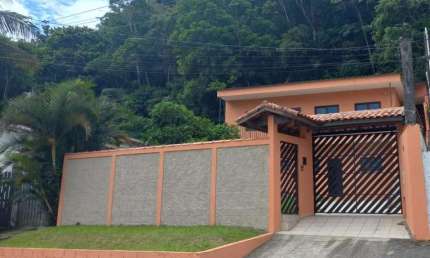 INCRÍVEL OPORTUNIDADE DE SOBRADO LOCALIZADO NO BAIRRO PRAINHA EM CARAGUATATUBA!