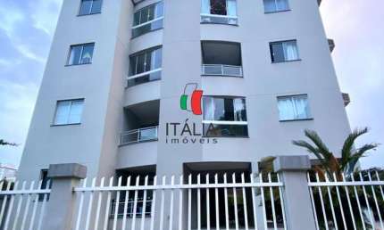 APARTAMENTO BAIRRO SOUZA CRUZ COM 2 QUARTOS E 2 VAGAS COBERTAS