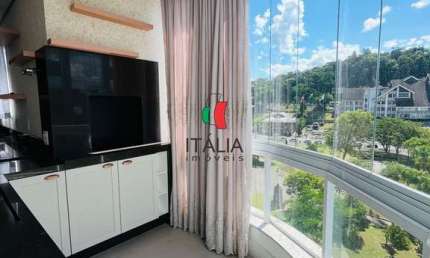 APARTAMENTO COM 3 SUITES NO CENTRO DE BRUSQUE COM 3 VAGAS 210M²