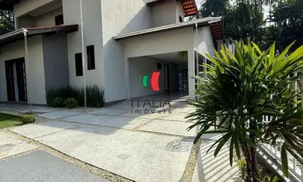 LINDA CASA SEMI MOBILIADA COM 3 QUARTOS SENDO UMA SUÍTE BAIRRO CERAMICA REIS