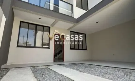 Casa com 3 quartos à venda na Avenida Ouro Verde, 1000, Ouro Verde, Rio das Ostras
