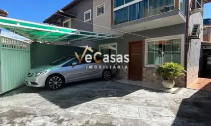Casa Duplex com 2 suítes pertinho do novo Shopping .