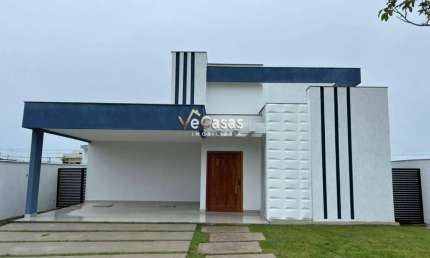Casa de Condomínio com 4 Quartos e 4 banheiros &#224; Venda, 223 m&#178; por R$ 990.000