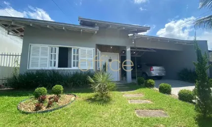 Casa com 4 quartos à venda no Bom Retiro, Joinville  por R$ 980.000