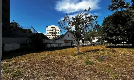 Terreno à venda no Saguaçu, Joinville 