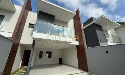 Casa com 3 quartos à venda no América, Joinville 