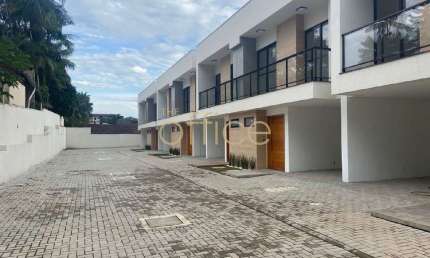 Casa em condomínio fechado com 3 quartos à venda no Glória, Joinville 