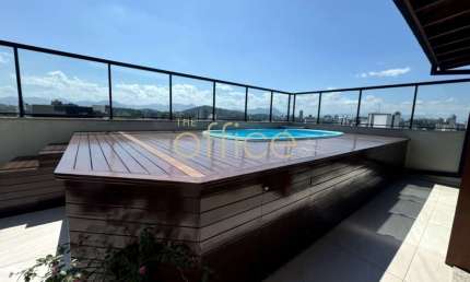 Cobertura de luxo à venda em Joinville-SC, Anita Garibaldi: 3 quartos, 3 suítes, 2 salas, 4 banheiros, 4 vagas, 244,51m².