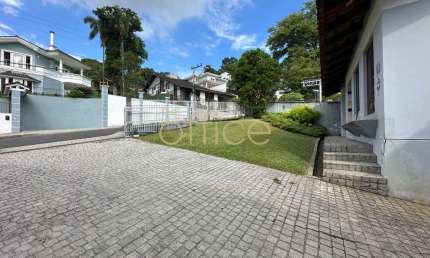 Casa em condomínio fechado com 3 quartos à venda no Saguaçu, Joinville  por R$ 1.850.000