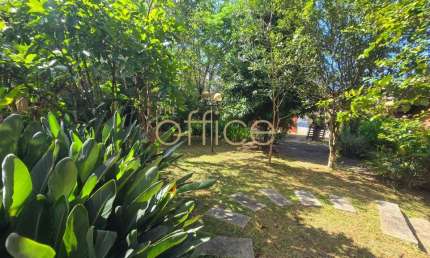 Terreno à venda em Joinville-SC, Boa Vista, 486m² de área. Aproveite essa oportunidade única!
