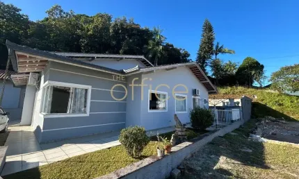 Casa com 3 quartos à venda no glória, joinville , 147 m2 por r$ 750.000