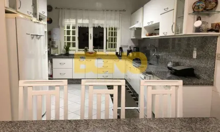 Casa com 3 quartos à venda no Cinqüentenário, Caxias do Sul , 360 m2 por R$ 1.650.000