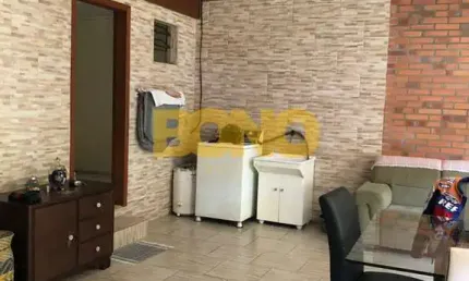 Casa com 3 quartos à venda no Galópolis, Caxias do Sul , 108 m2 por R$ 490.000