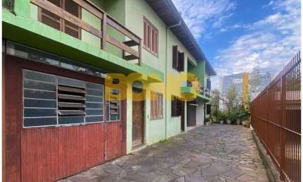 Casa com 3 quartos à venda no Charqueadas, Caxias do Sul  por R$ 325.000