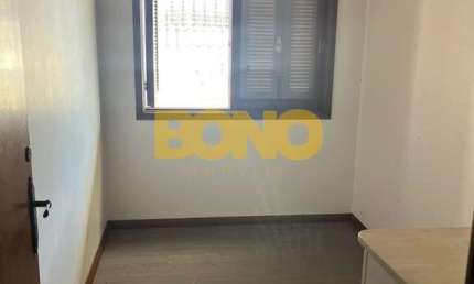 Casa com 3 quartos para alugar no Santa Catarina, Caxias do Sul  por R$ 3.500