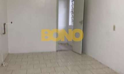 Casa com 2 quartos para alugar no Forqueta, Caxias do Sul  por R$ 850