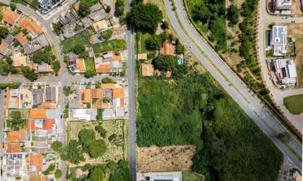 Oportunidade Única! Terreno Residencial e Comercial no Jardim Vitória, Goiânia