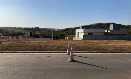 Terreno em condomínio fechado à venda na Lote, sn, Jardins Porto, Senador Canedo