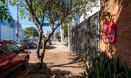 Sobrado de 540 m² no Setor Sul, em frente à Clínica do Esporte