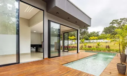 Casa térrea com 4 suítes no Residencial Villa Verde, em Senador Canedo