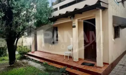 Casa com 3 quartos à venda na Rua Bogotá, 465, Jardim Lindóia, Porto Alegre por R$ 689.000