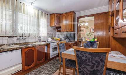 Casa com 3 quartos à venda na Rua Abaeté, 387, Sarandi, Porto Alegre por R$ 1.200.000