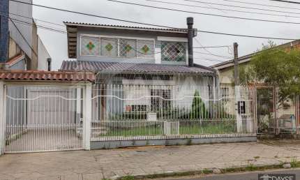 Casa com 3 quartos à venda na Alameda Três de Outubro, 232, Sarandi, Porto Alegre por R$ 815.000