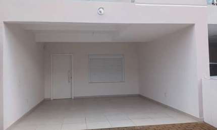 Casa com 3 quartos à venda na Rua Engenheiro Ubatuba de Faria, 103, Sarandi, Porto Alegre por R$ 649.000