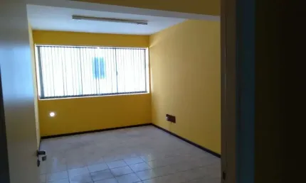 Sala comercial à venda na Rua Tupi, 52, Passo da Areia, Porto Alegre por R$ 110.000