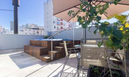 Cobertura com 2 quartos à venda na Rua Avaí, 40, Centro Histórico, Porto Alegre por R$ 990.000