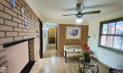 Casa com 5 quartos à venda na Rua Walter Kaufmann, 06, Jardim Planalto, Porto Alegre por R$ 1.698.000