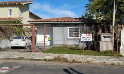 Casa com 3 quartos para alugar na Rua General Nestor Silva Soares, 198, Três Figueiras, Porto Alegre por R$ 6.900