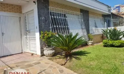 Casa com 3 quartos à venda na rua leite de castro, 185, jardim itu sabará, porto alegre por r$ 800.000