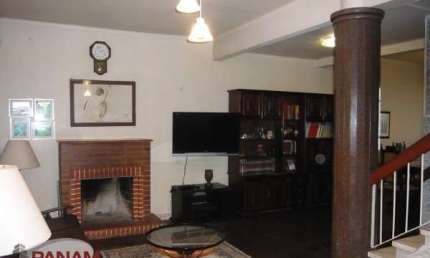 Casa com 3 quartos à venda na Rua Sinimbú, 162, Petrópolis, Porto Alegre por R$ 840.000