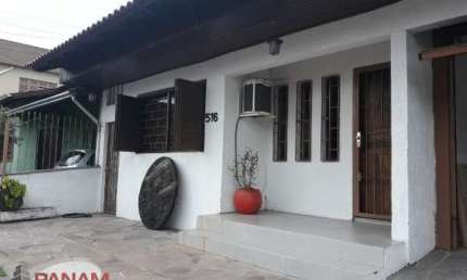 Casa com 3 quartos à venda na Rua Vidal Barbosa, 516, Sarandi, Porto Alegre por R$ 560.000