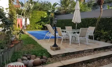 Casa com 4 quartos à venda na Rua Trujilo, 115, Jardim Lindóia, Porto Alegre por R$ 1.689.000