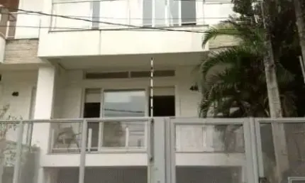 Casa com 3 quartos à venda na rua caracas, 48, jardim lindóia, porto alegre por r$ 1.200.000