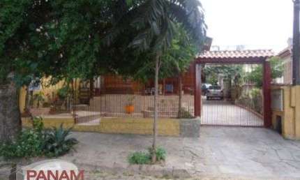 Casa com 2 quartos à venda na Rua Beberibe, 173, São Sebastião, Porto Alegre por R$ 470.000
