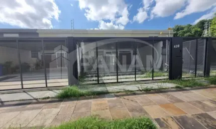 Casa com 3 quartos à venda na Rua Rodolfo Simch, 438, Jardim Lindóia, Porto Alegre por R$ 1.200.000