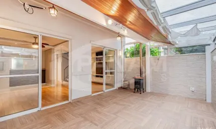 Casa em condomínio fechado com 4 quartos à venda na Avenida Willy Eugênio Fleck, 1500, Ecoville, Porto Alegre por R$ 830.000