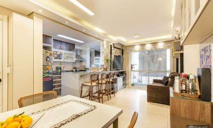Apartamento com 3 quartos à venda na Avenida Benno Mentz, 100, Vila Ipiranga, Porto Alegre por R$ 745.000