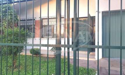 Casa com 3 quartos à venda na Rua Nicolau Copérnico, 45, Sarandi, Porto Alegre por R$ 590.000